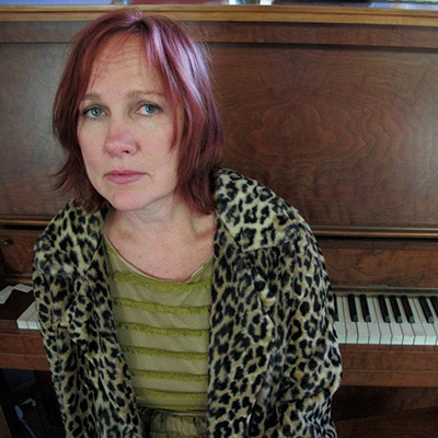 Iris Dement